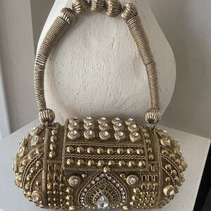 Clutch – Sparkle & Shine for Every Occasion